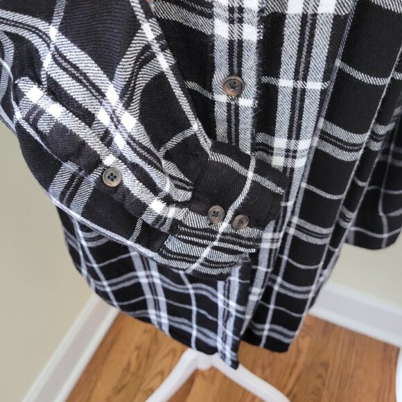 AVA & VIV Black & White Long Sleeve Plaid Flannel Blouse Soft Top Womens Size 0X - Picture 3 of 13